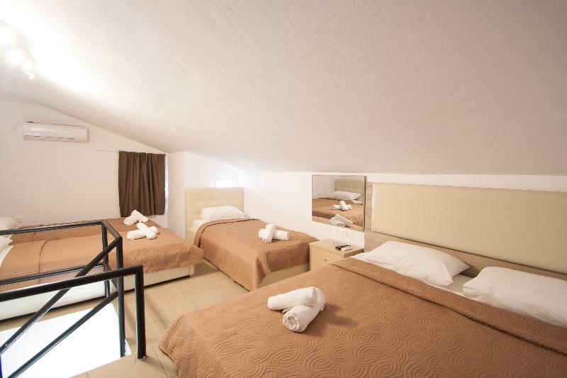 Pension Avocado Skiathos-Stadt Exterior foto